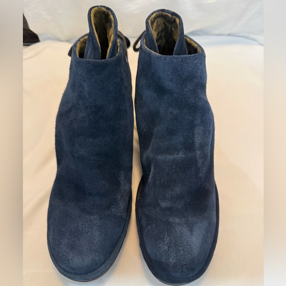 VGUC Fly London Navy Suede Ankle Booties w/Lace Ties in Back Women’s US 8/EU 39